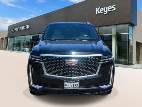 Used 2023 Cadillac Escalade Premium Luxury w/ Performance Package AWD/4WD image 2