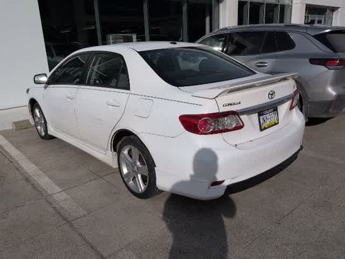 Used 2013 Toyota Corolla S image 2