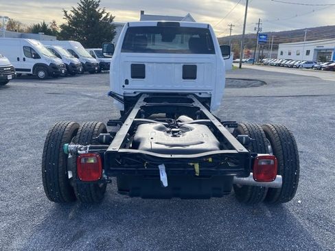 New 2026 RAM 5500 Tradesman w/ Chrome Appearance Group image 6