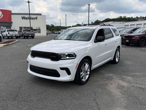 Used 2024 Dodge Durango GT RWD image 6