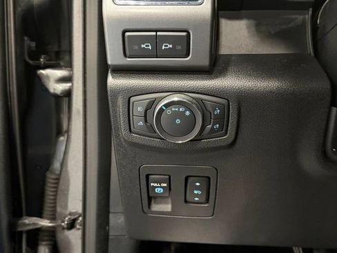 Used 2020 Ford F150 XLT w/ Equipment Group 302A Luxury AWD/4WD image 17