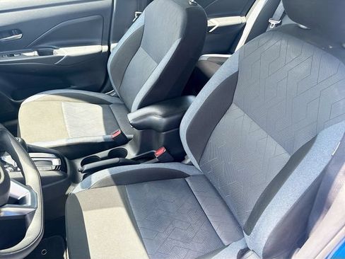 Used 2024 Nissan Versa SV FWD image 19
