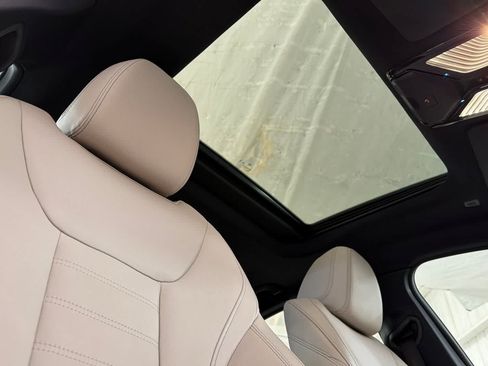 Used 2023 BMW i4 eDrive35 RWD image 16