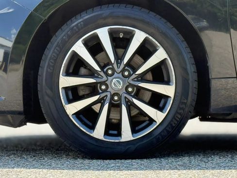 Used 2017 Nissan Altima 2.5 SV FWD image 30