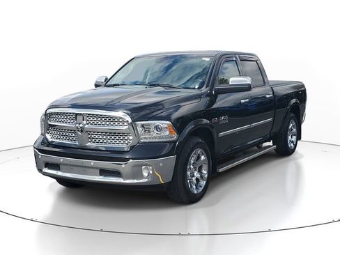 Used 2017 RAM 1500 Laramie w/ Convenience Group AWD/4WD image 2