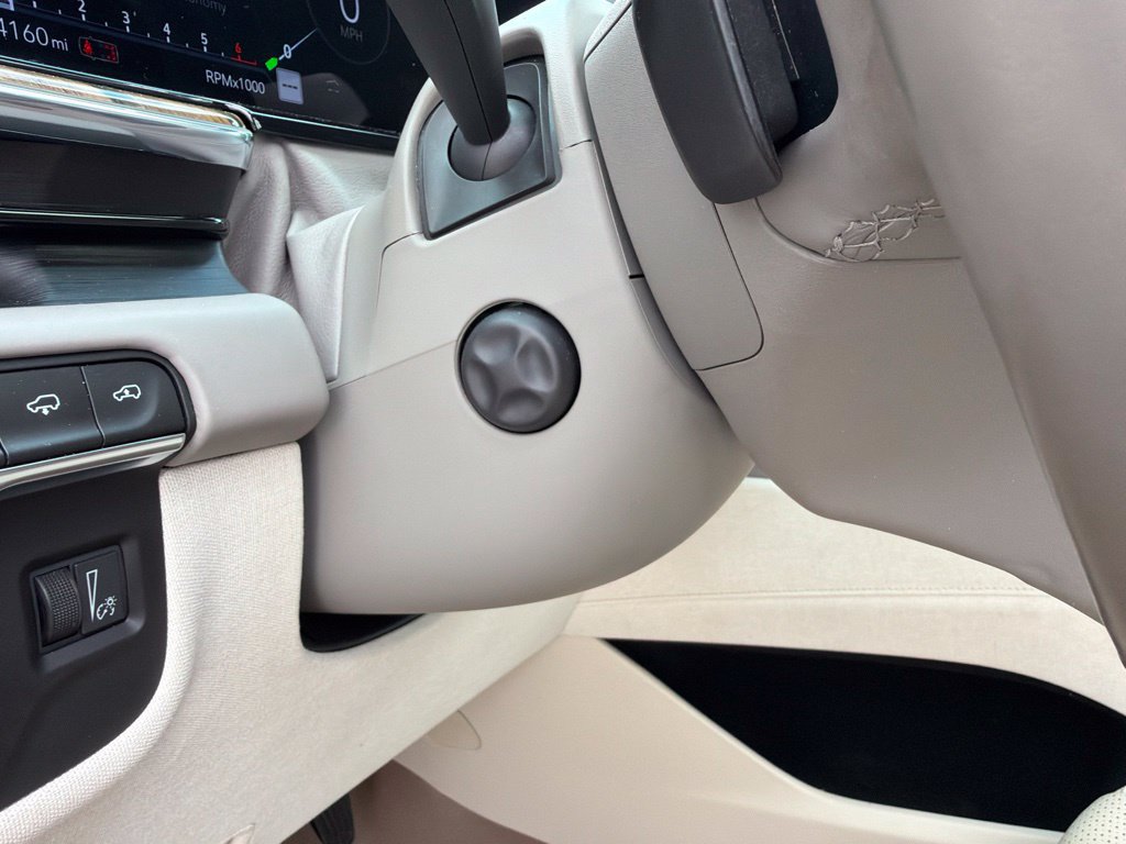 Used 2022 Cadillac Escalade ESV Sport Platinum AWD/4WD image 66