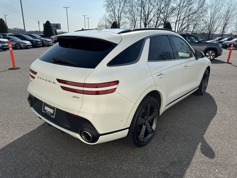 Used 2024 Genesis GV70 2.5T w/ Sport Prestige Package image 7