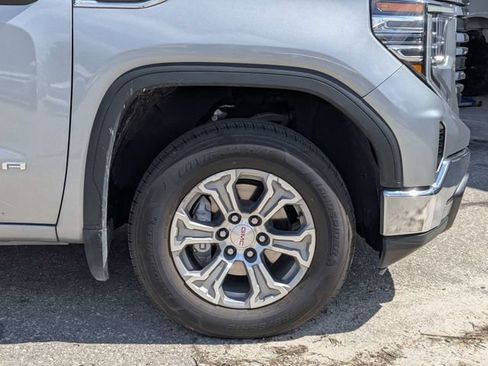 Used 2025 GMC Sierra 1500 SLT RWD image 12