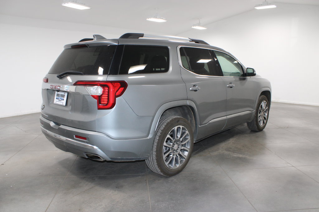 Used 2023 GMC Acadia Denali FWD image 9