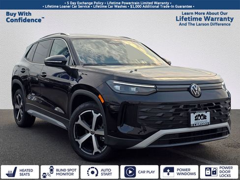 New 2025 Volkswagen Tiguan SE image 1