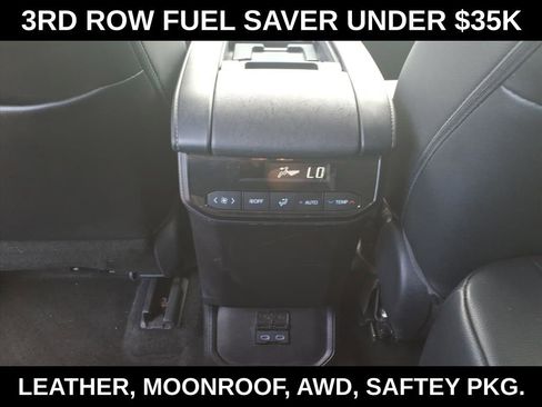 Used 2022 Toyota Highlander XLE AWD/4WD image 27