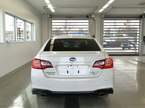 Used 2018 Subaru Legacy 3.6R Limited image 5