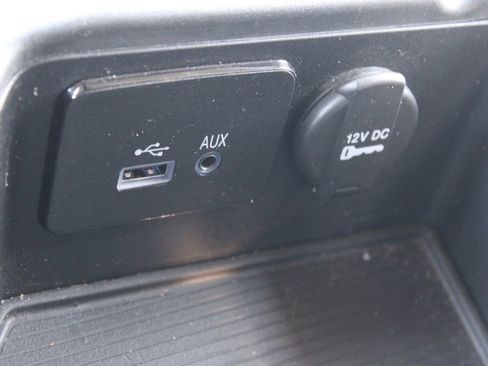 Used 2016 RAM 1500 Classic SLT image 36