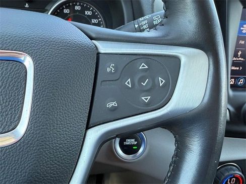 Used 2020 GMC Terrain SLT w/ Preferred Package image 19