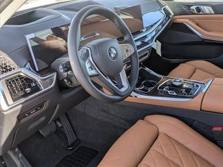 New 2026 BMW X7 xDrive40i w/ Executive Package video 3