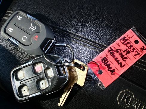 Used 2019 GMC Terrain SLT w/ Preferred Package image 21