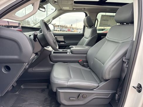 New 2026 Ford Expedition Active AWD/4WD image 4