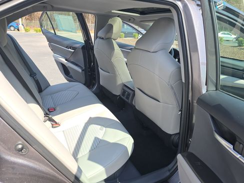 Used 2023 Toyota Camry SE w/ Audio Upgrade Package image 11