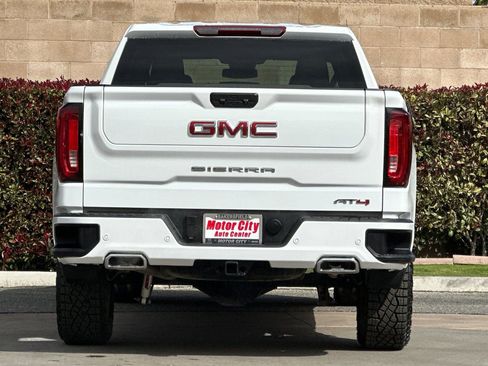 Certified 2025 GMC Sierra 1500 AT4 image 5