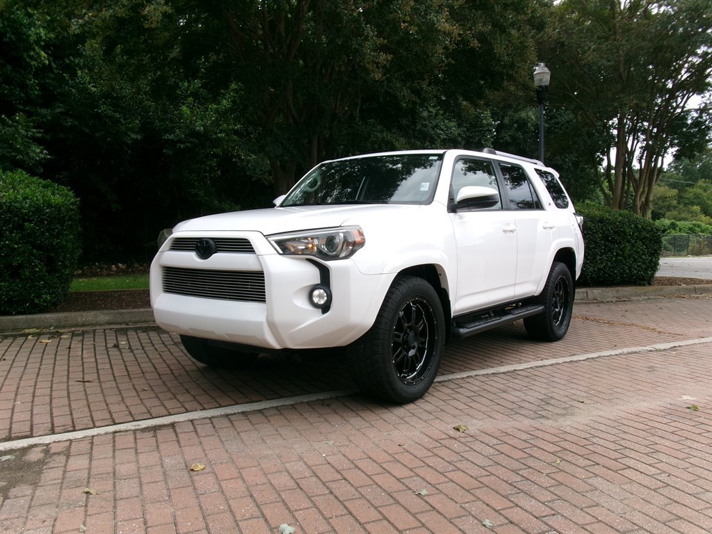 Used 2016 Toyota 4Runner SR5 RWD image 1