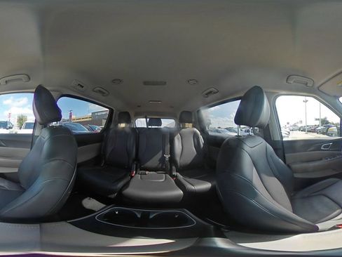 Used 2026 Kia Carnival FWD image 45