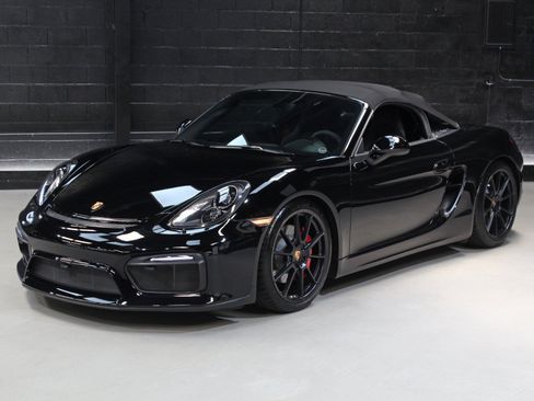 Used 2016 Porsche Boxster Spyder RWD image 17