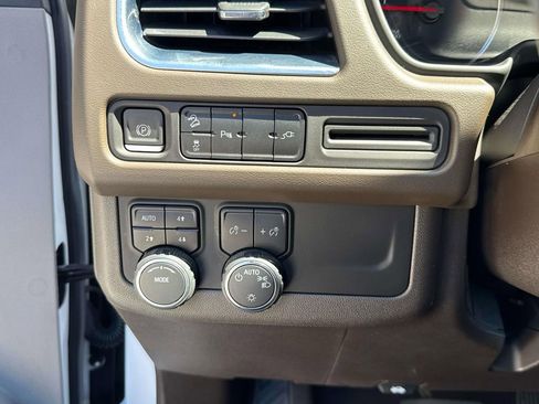 Used 2021 Chevrolet Tahoe Z71 AWD/4WD image 20