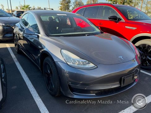 Used 2020 Tesla Model 3 Long Range image 2