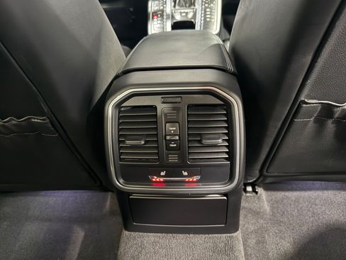 Used 2017 Porsche Macan GTS AWD/4WD image 55