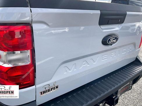 New 2025 Ford Maverick XL w/ Equipment Group 101A image 12