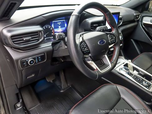 Used 2023 Ford Explorer ST-Line w/ Class IV Trailer Tow Package image 11