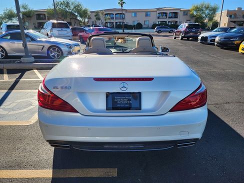 Used 2016 Mercedes-Benz SL 550 w/ Driver Assistance Package image 21