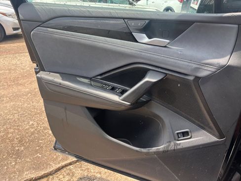 Used 2026 Volkswagen Tiguan SE FWD image 18