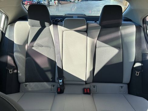 Used 2022 Toyota Corolla LE image 18