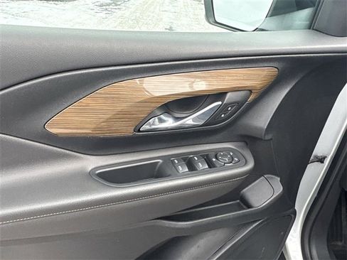 Used 2021 GMC Terrain SLE w/ Driver Convenience Package image 22