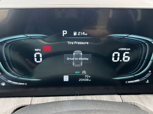 Certified 2024 Kia Telluride EX image 28