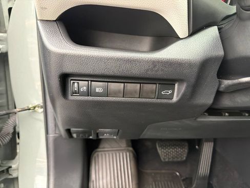 Certified 2022 Toyota RAV4 XLE w/ Convenience Package AWD/4WD image 26