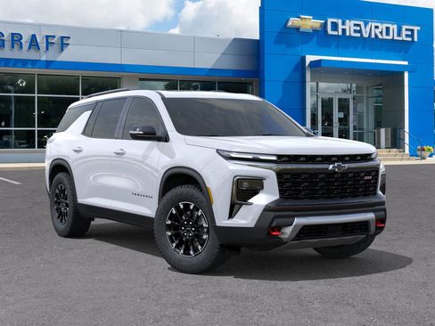 New 2026 Chevrolet Traverse Z71 w/ Enhanced Driving Package image 7