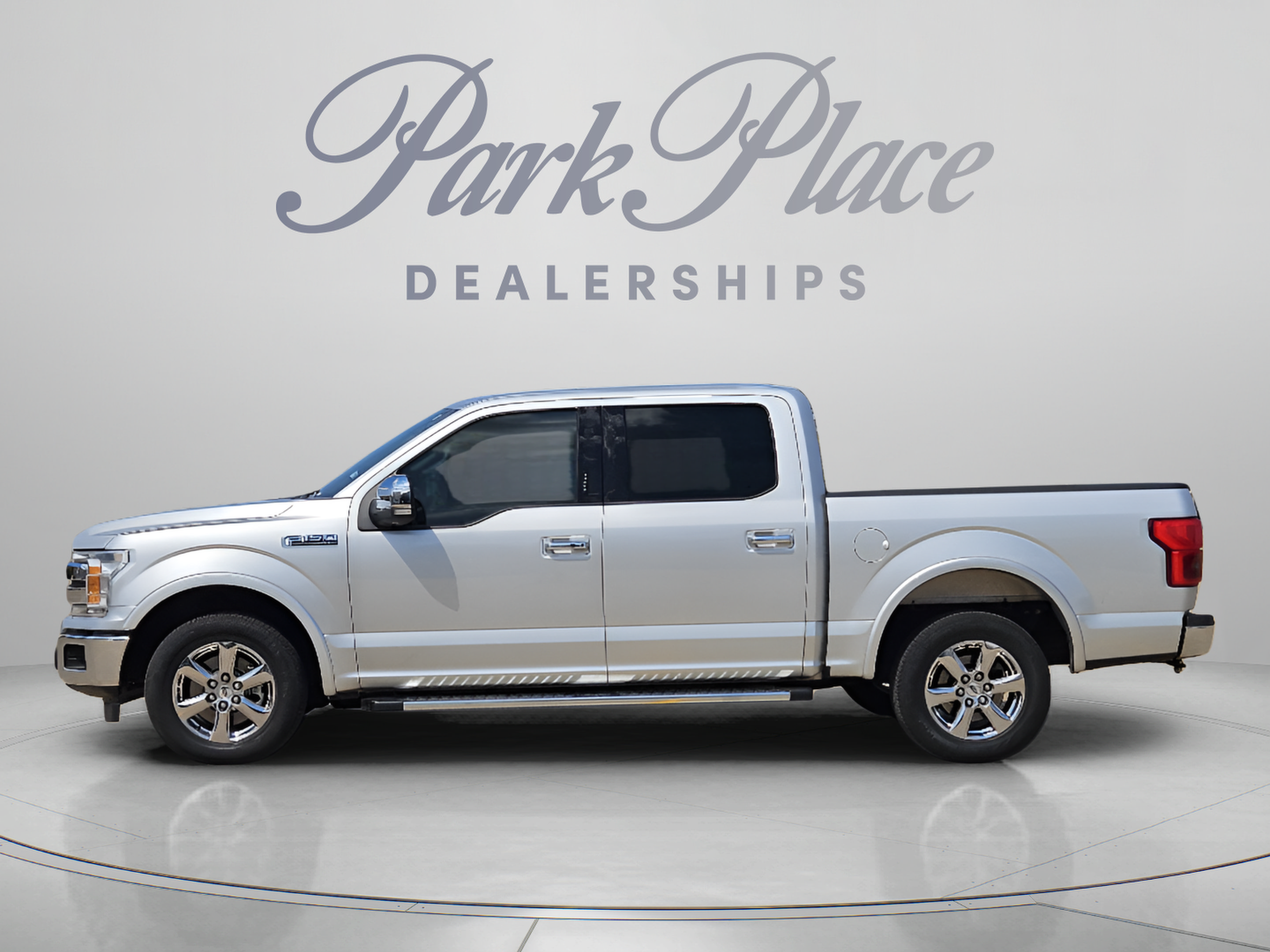 Used 2018 Ford F150 Lariat RWD image 2