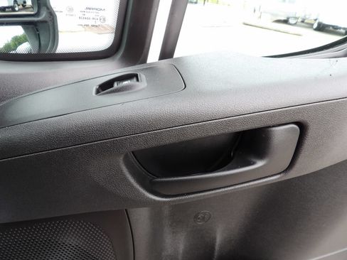 Used 2025 RAM ProMaster 2500 w/ U-Haul Equipment Group FWD image 31