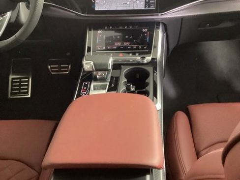 New 2026 Audi SQ8 Prestige image 23