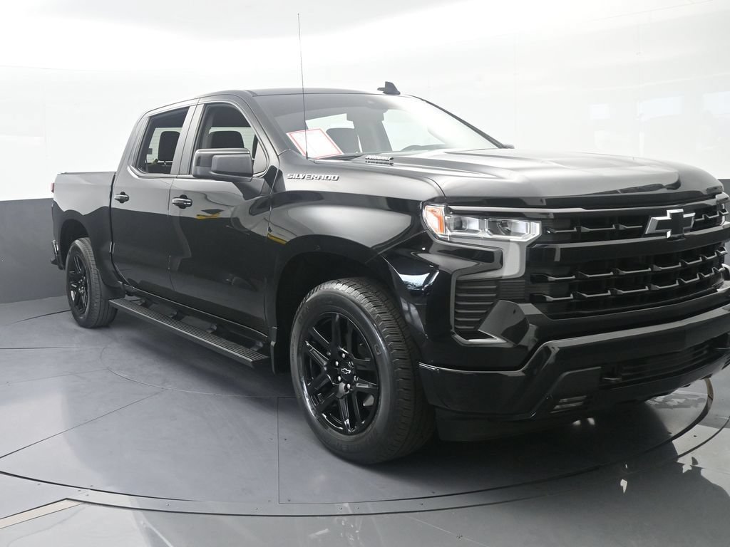 Used 2024 Chevrolet Silverado 1500 RST RWD image 9