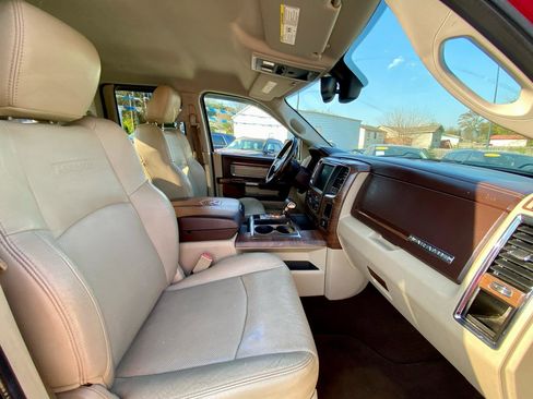 Used 2013 RAM 1500 Laramie image 8