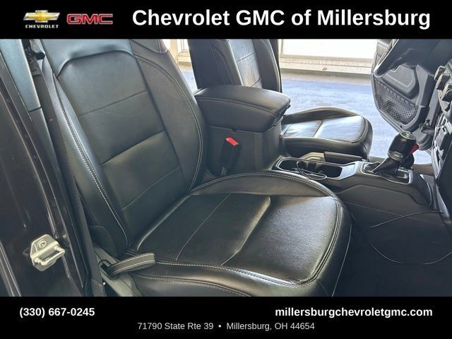Used 2020 Jeep Wrangler Unlimited Sahara w/ Dual Top Group AWD/4WD image 33