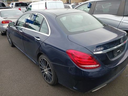 Used 2015 Mercedes-Benz C 300 Sedan image 3