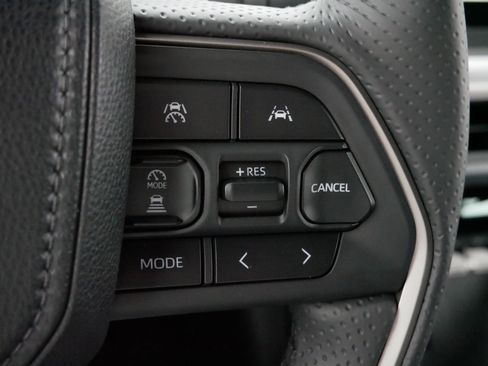 Certified 2025 Toyota 4Runner SR5 image 25