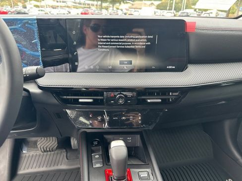 New 2026 Nissan Kicks SR image 27