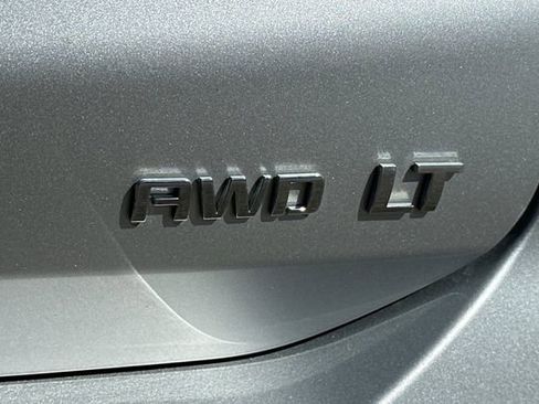 Used 2021 Chevrolet Equinox LT w/ LPO, Cargo Package AWD/4WD image 31