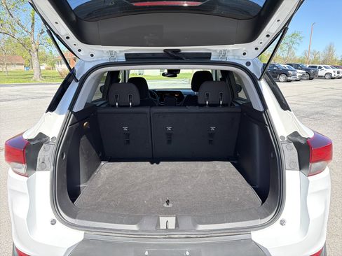 Used 2025 Chevrolet TrailBlazer LT AWD/4WD image 5