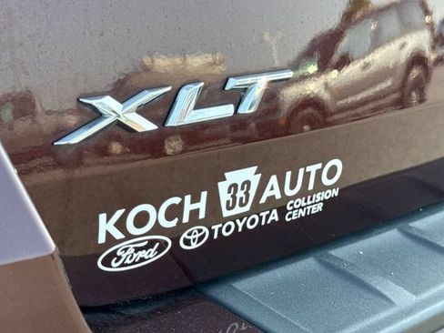 Used 2020 Ford Explorer XLT w/ Equipment Group 202A AWD/4WD image 18